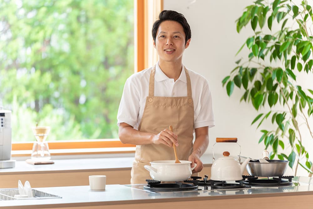 妊娠初期は夫のサポートでつわりを乗りきろう。