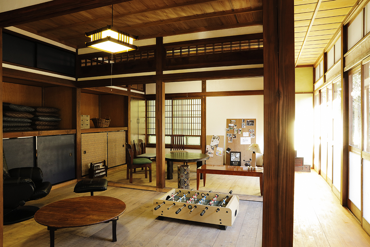 片岡延江さんがリノベーション中の住宅の室内
